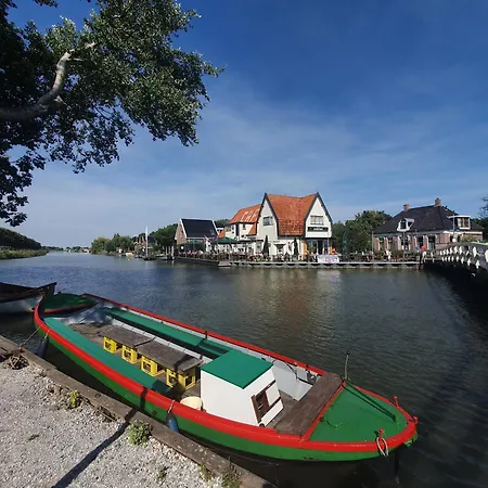 Evergreen Bed & Breakfast Wijdewormer